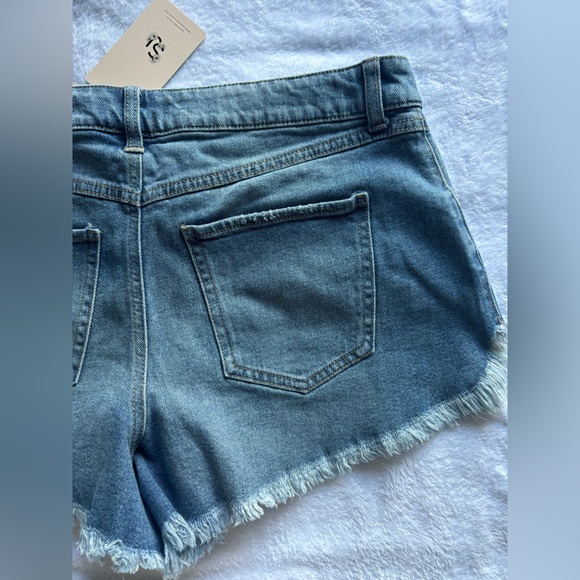 Sincerely Jules shorts NWT - Picture 2 of 6